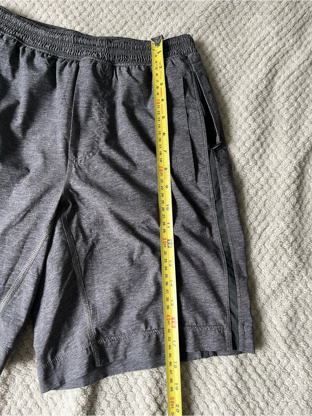 lululemon athletica Men's Charcoal Heather Athletic Shorts - Picture 8 of 9